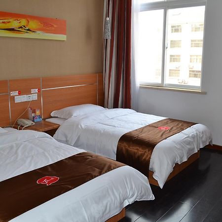 Thank Inn Chain Hotel Zibo Road Dongying Zewnętrze zdjęcie